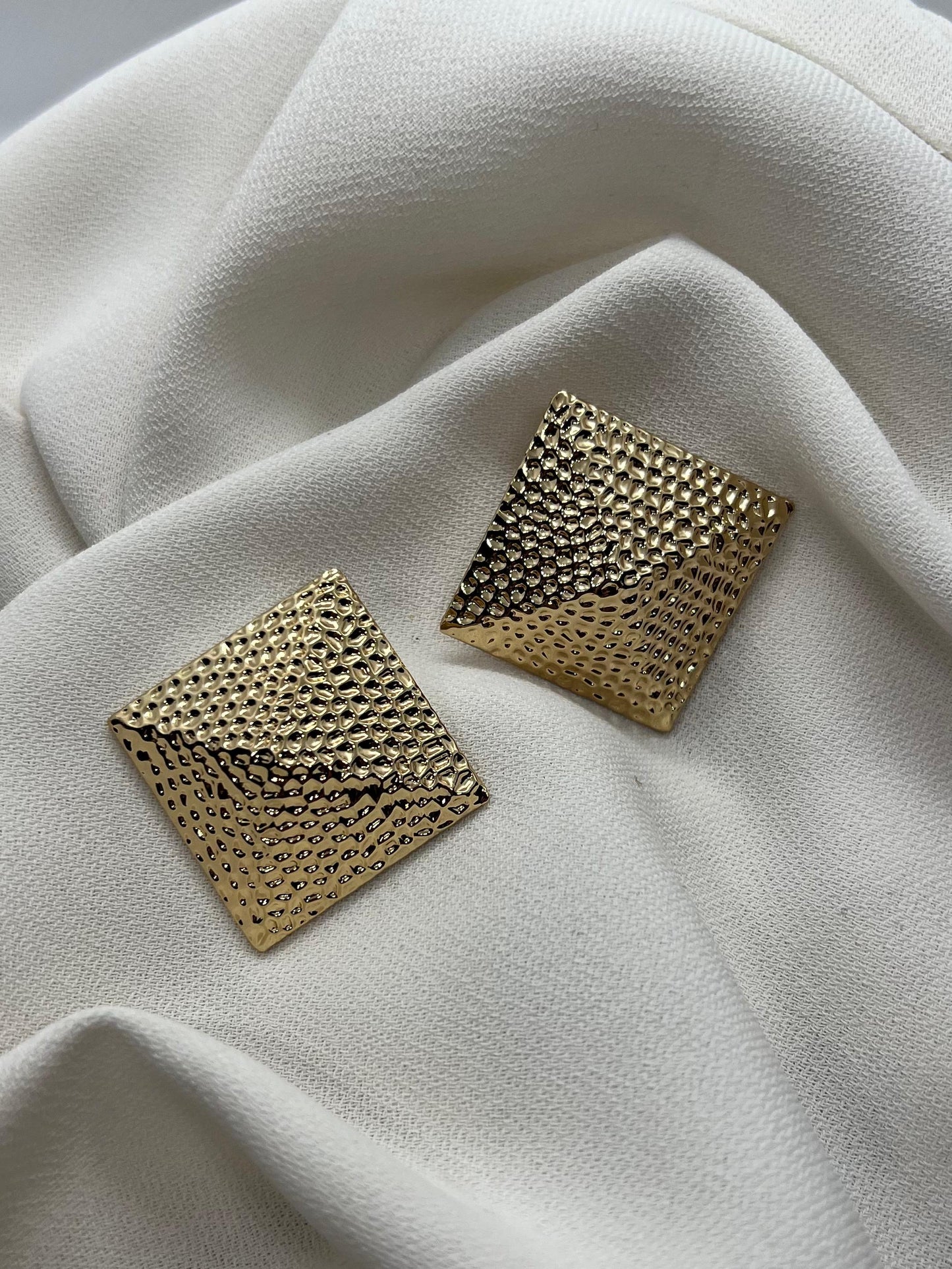 Pure Pyramid Earrings